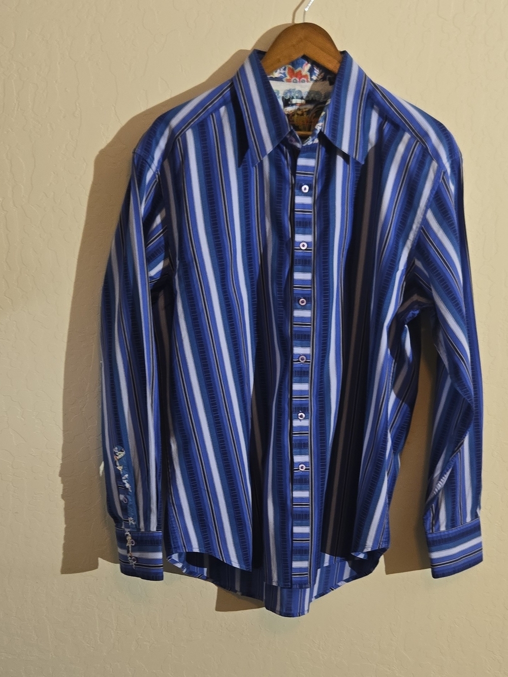 Robert Graham Blue Multi-Stripe Button-Down Shirt